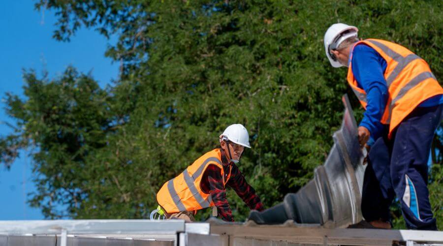 Professional residential roofers in Louisville, AL